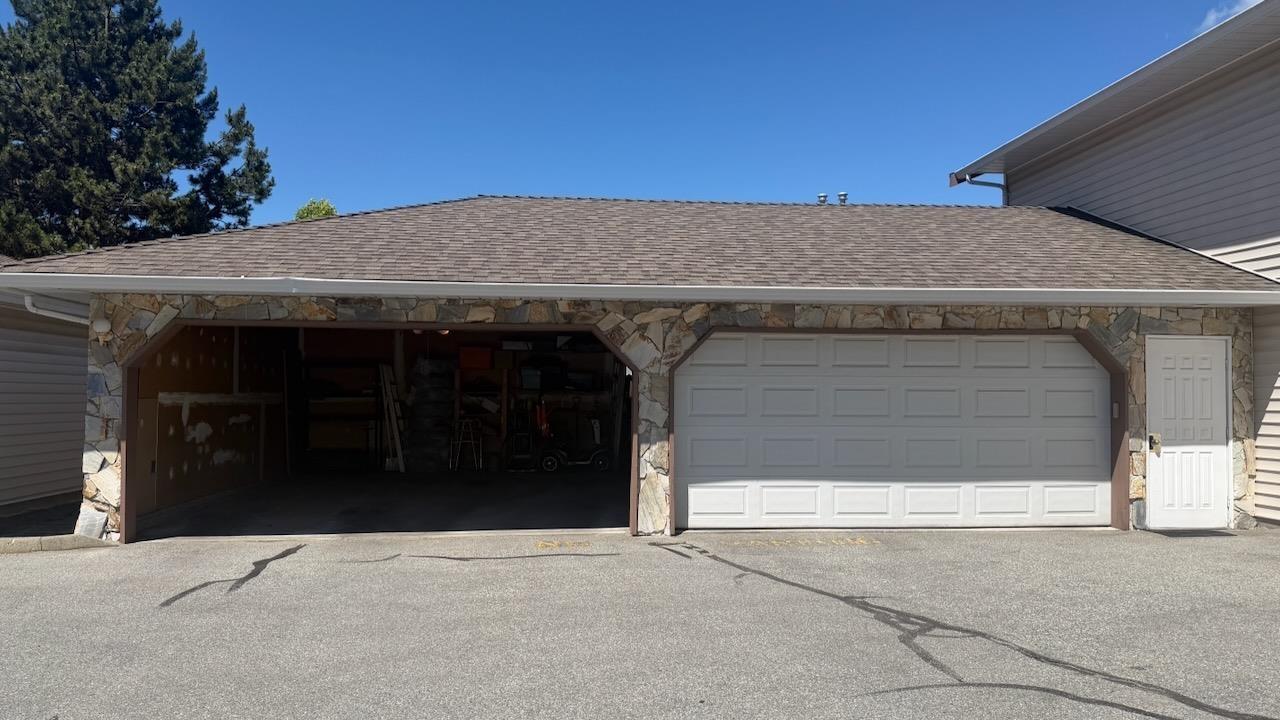 153 6875 121 Street Property Photo 37