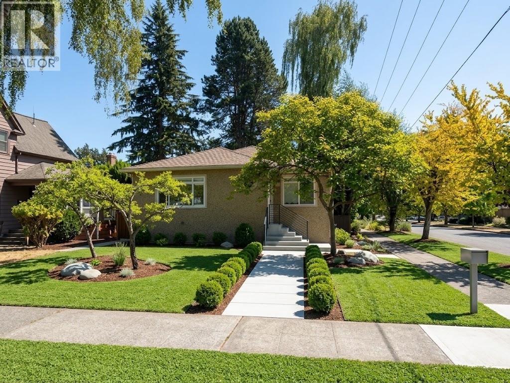 4 E 46TH AVENUE Property Photo 1
