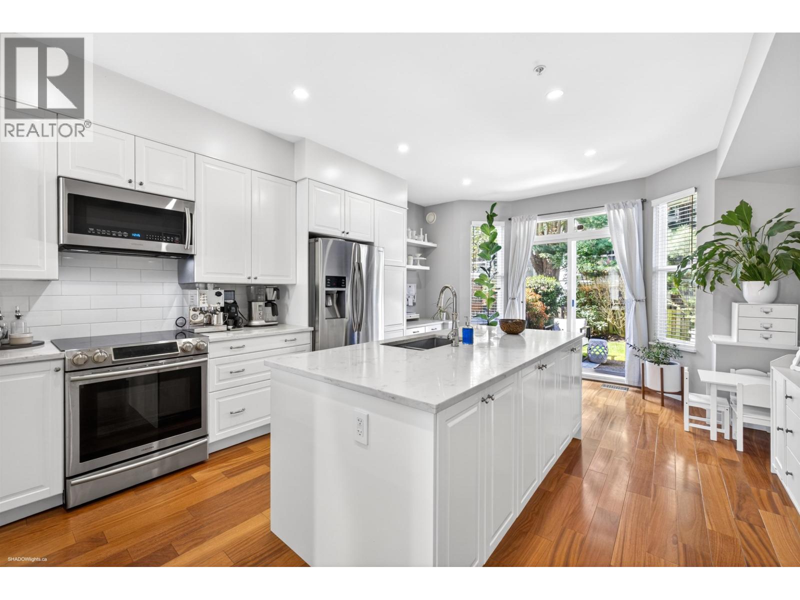8527 AQUITANIA PLACE Property Photo 1