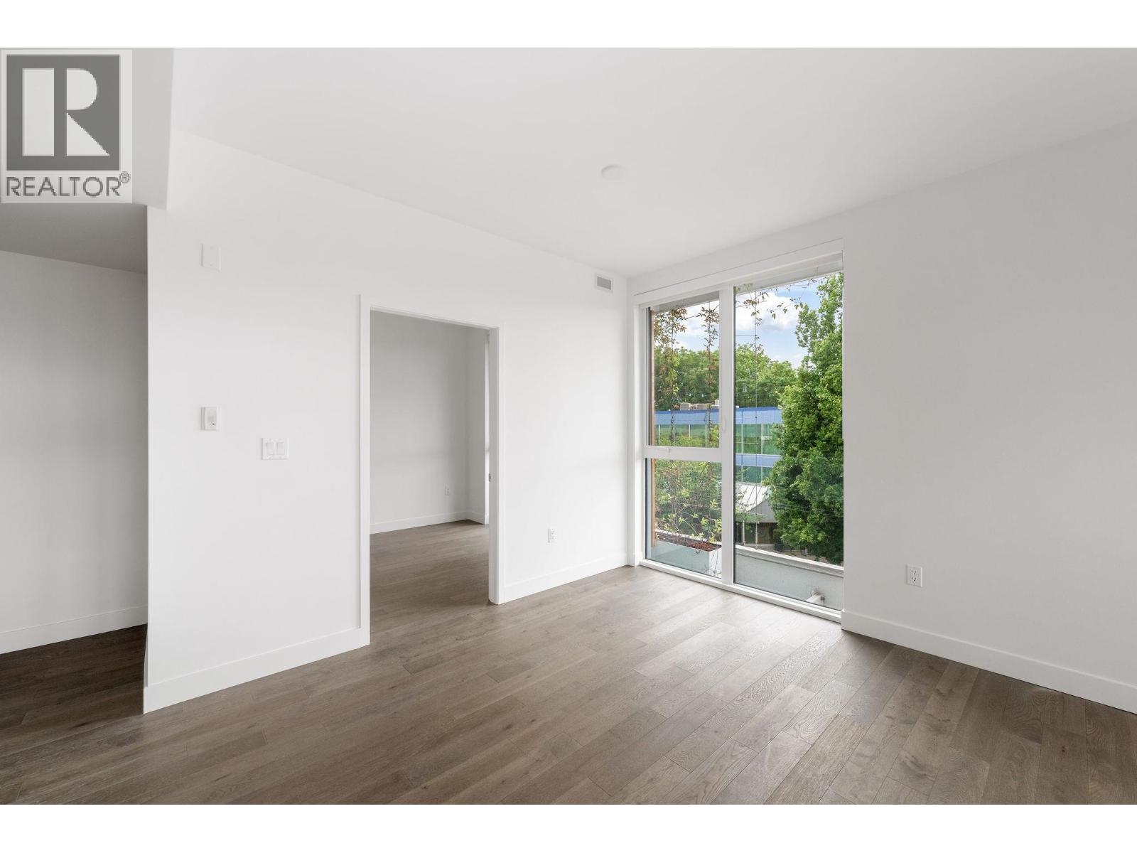 301 2888 Arbutus Street Property Photo 10
