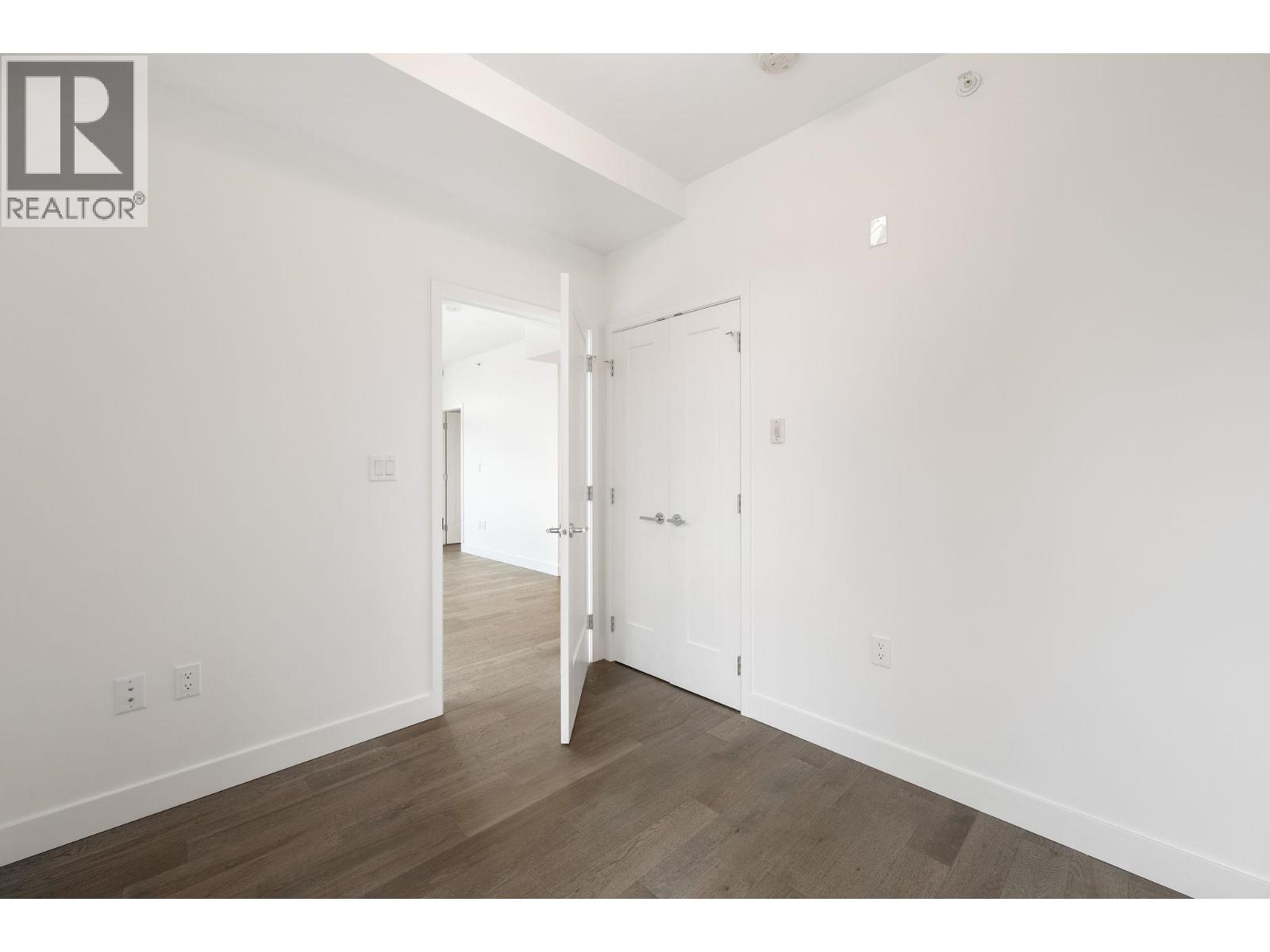301 2888 Arbutus Street Property Photo 25