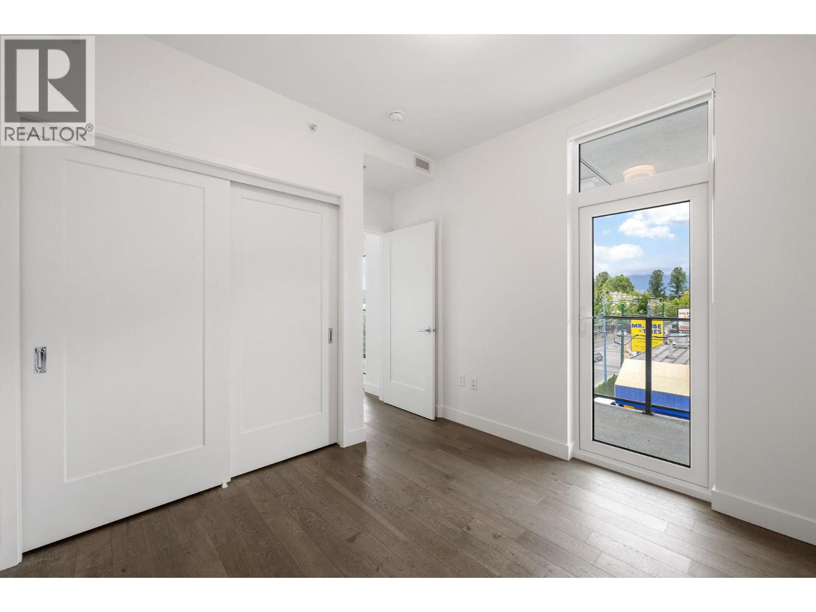 301 2888 Arbutus Street Property Photo 30