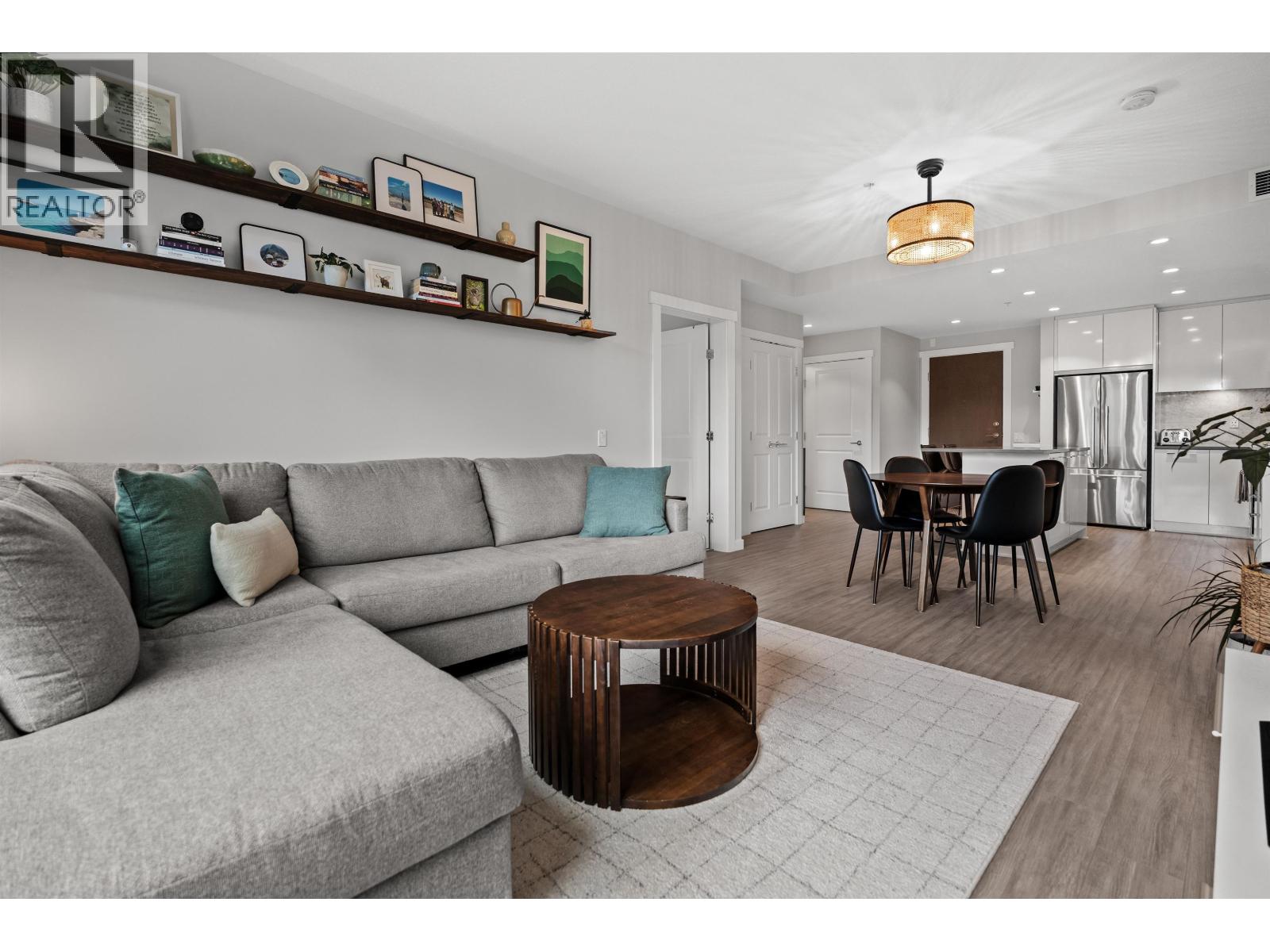315 2651 Library Lane Property Photo 3