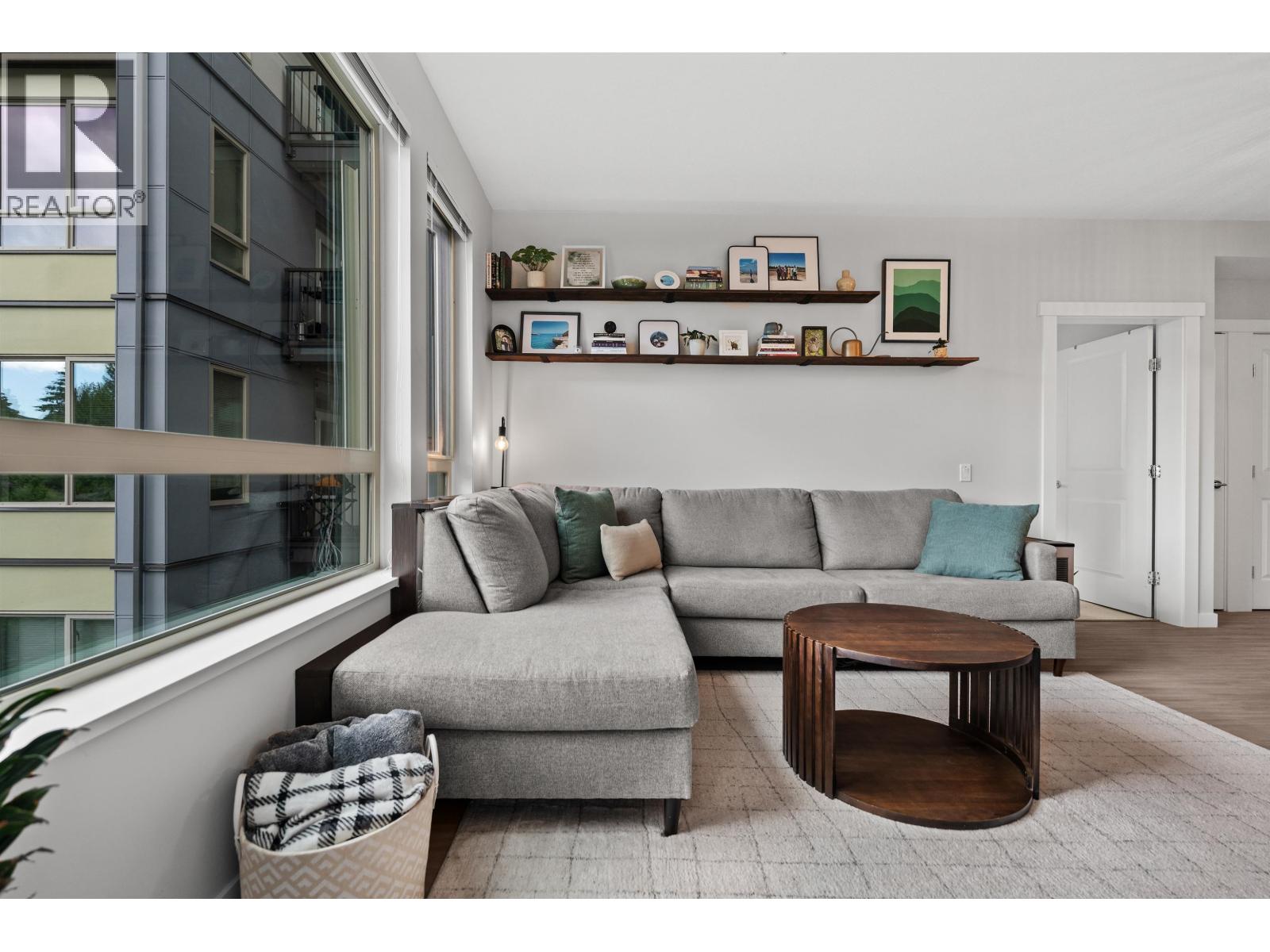 315 2651 Library Lane Property Photo 4