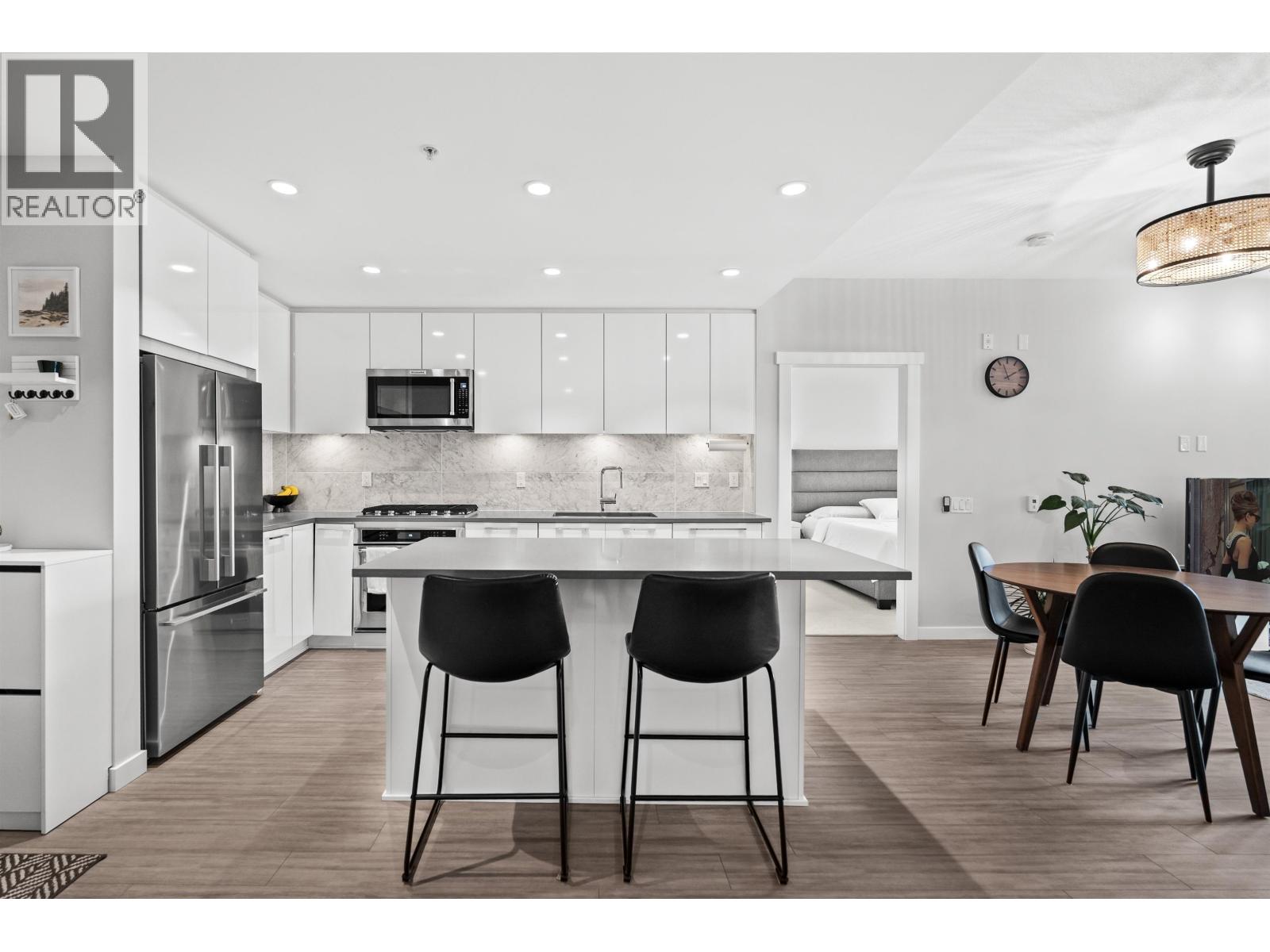 315 2651 Library Lane Property Photo 10