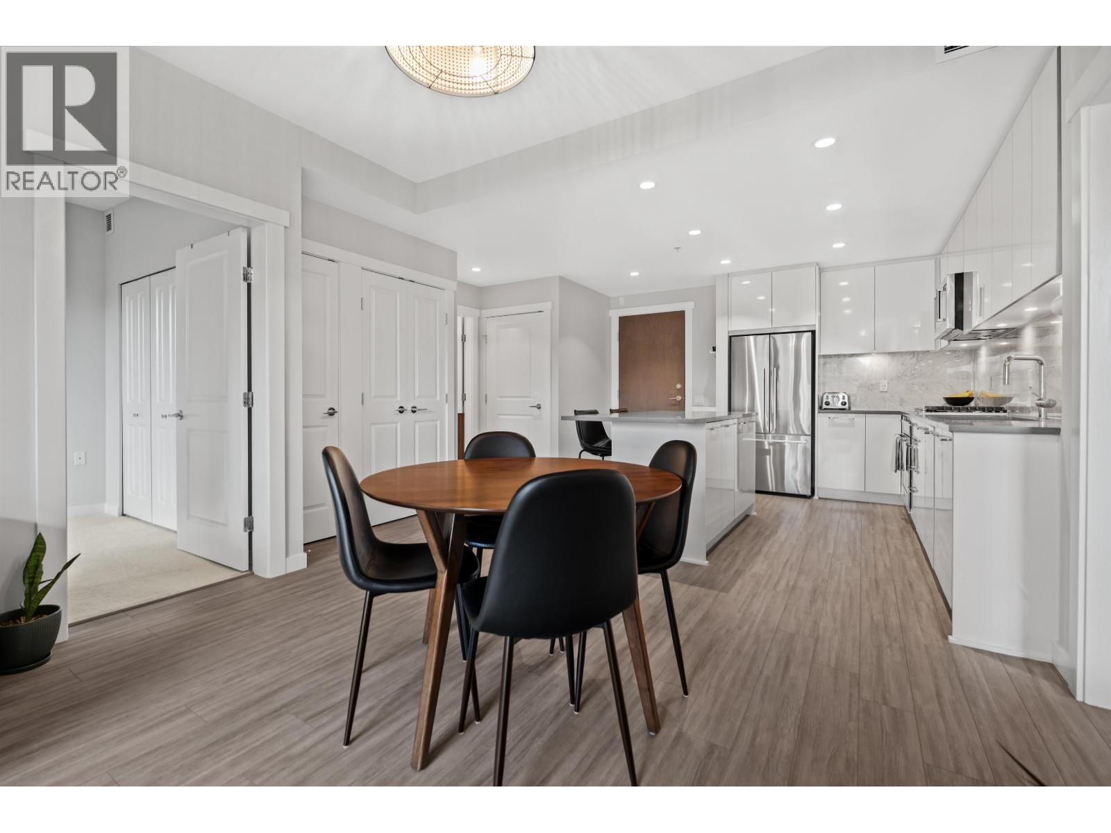 315 2651 Library Lane Property Photo 16