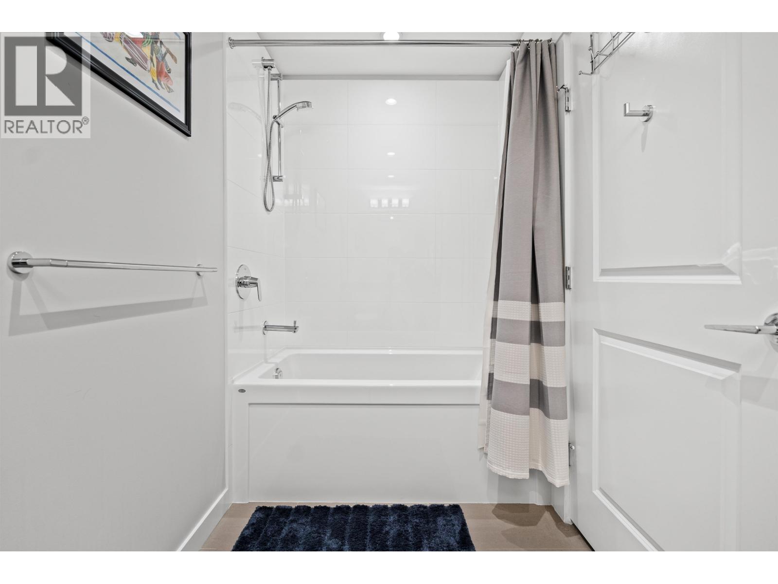315 2651 Library Lane Property Photo 26