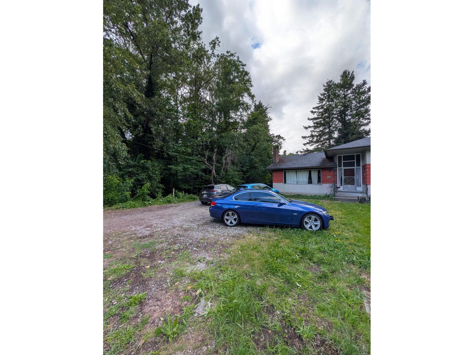 13321 108 Avenue Property Photo 4