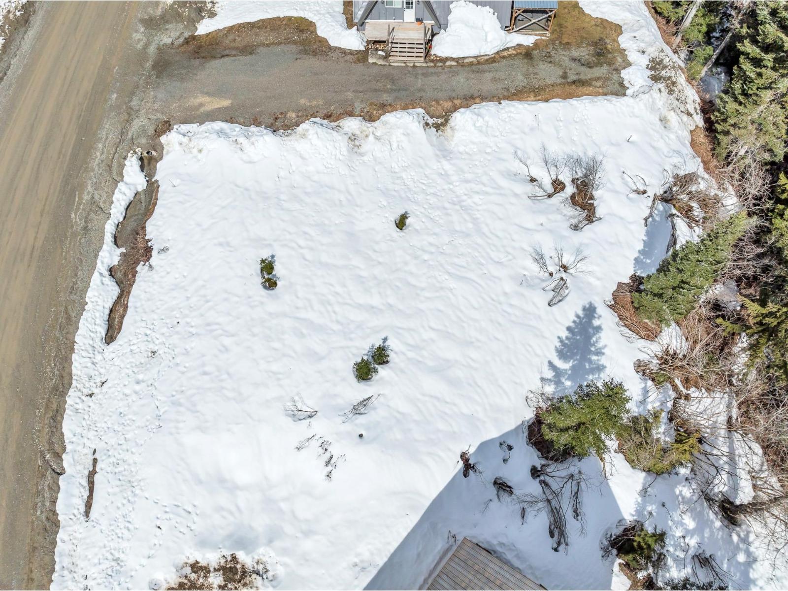 20716 Sakwi Creek Road Property Photo 4