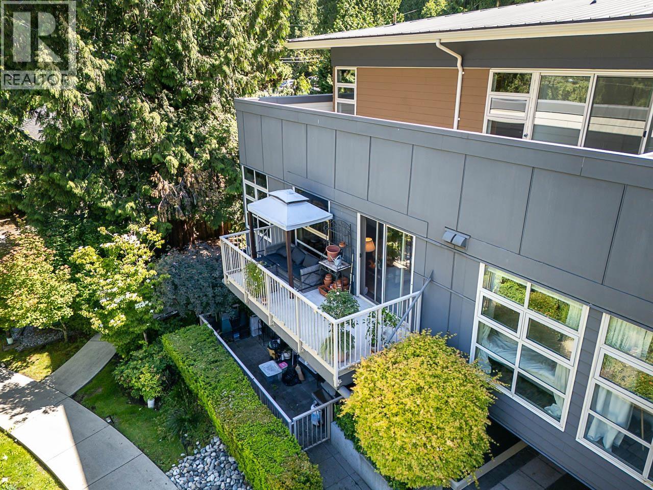 206 2832 CAPILANO ROAD Property Photo 1