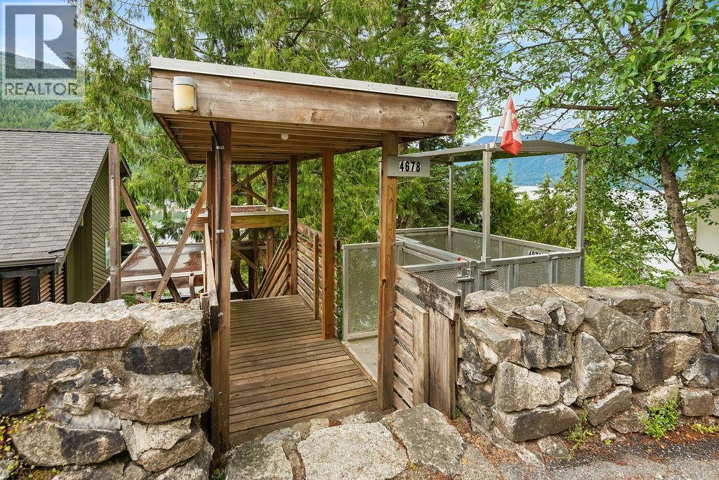4678 Eastridge Road Property Photo 4