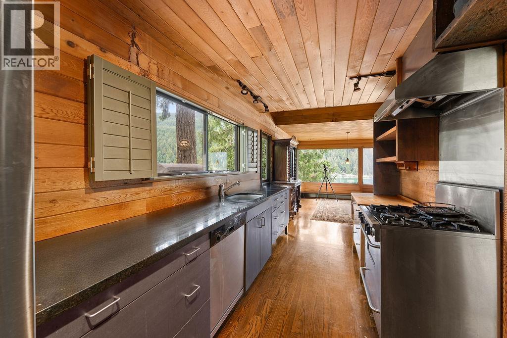 4678 Eastridge Road Property Photo 18