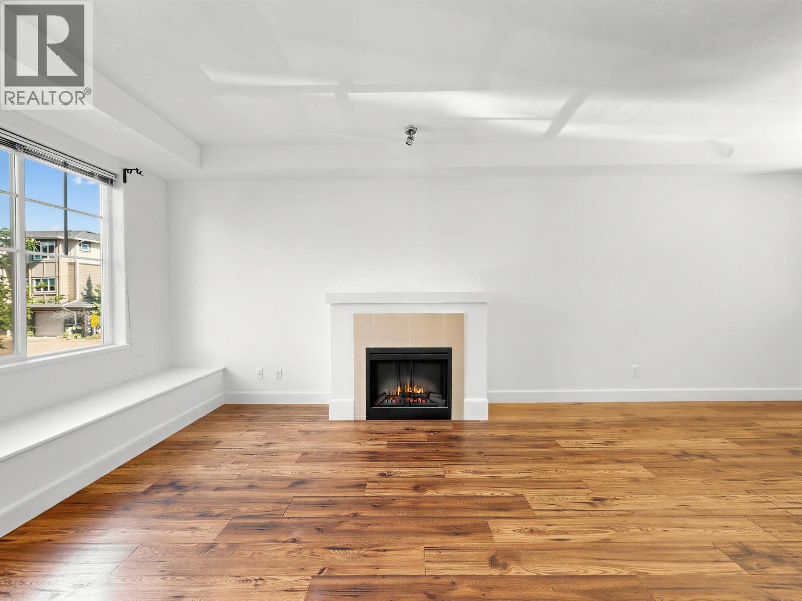 15 7331 Heather Street Property Photo 2
