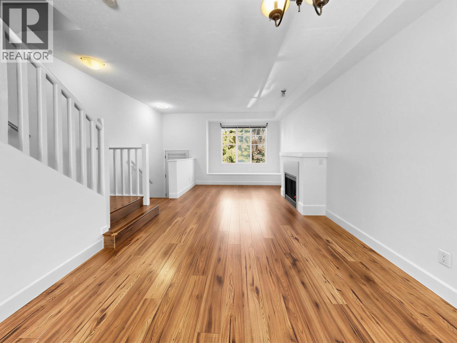 15 7331 Heather Street Property Photo 3