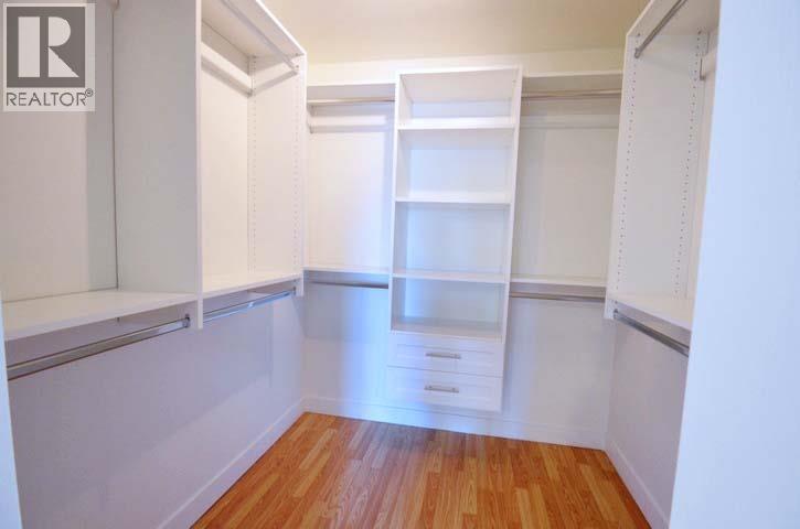 405 7071 Blundell Road Property Photo 12