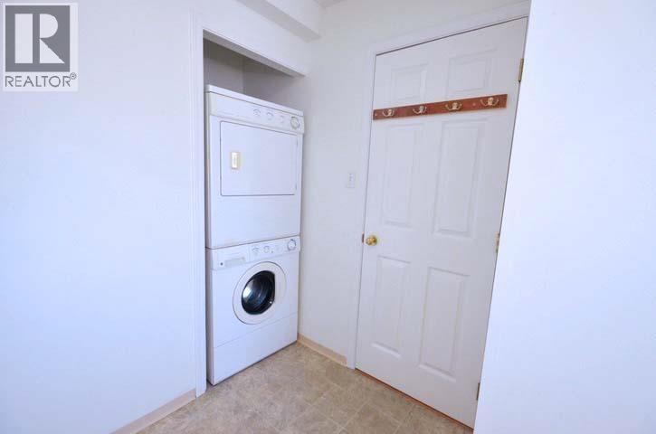 405 7071 Blundell Road Property Photo 17