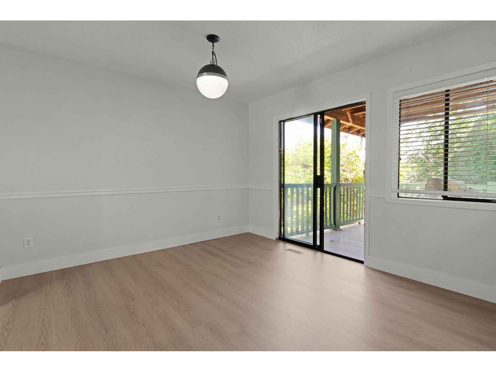 8852 Charles Street Property Photo 12