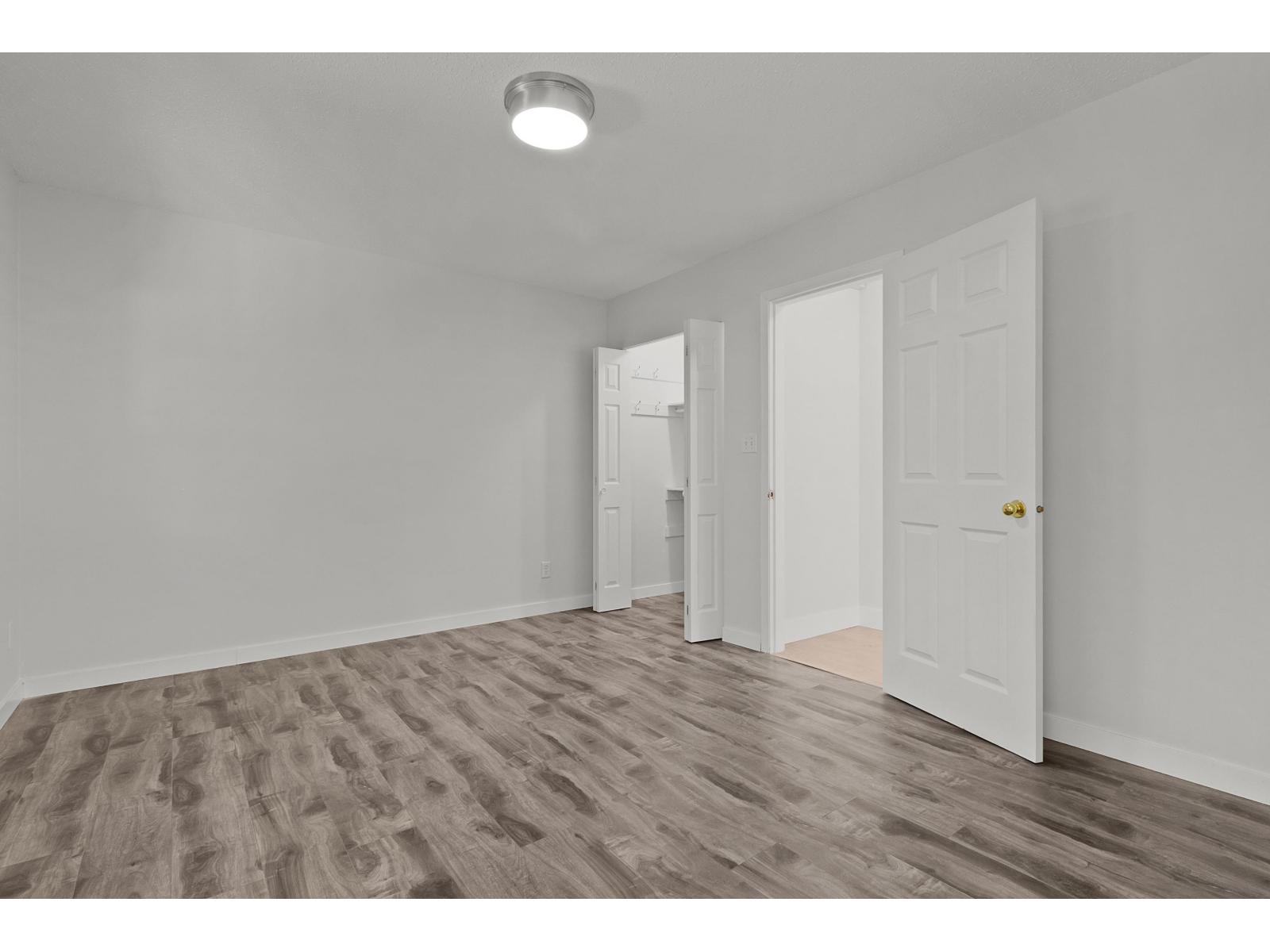 8852 Charles Street Property Photo 15