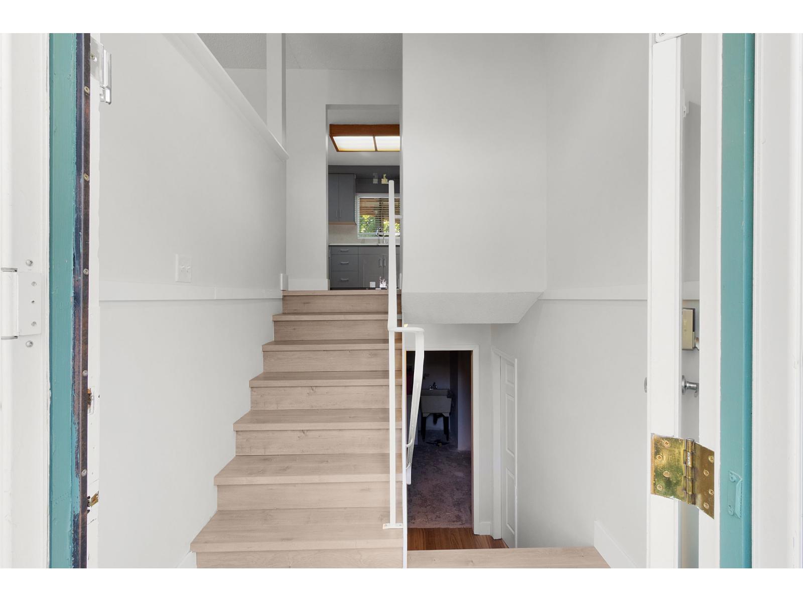 8852 Charles Street Property Photo 21