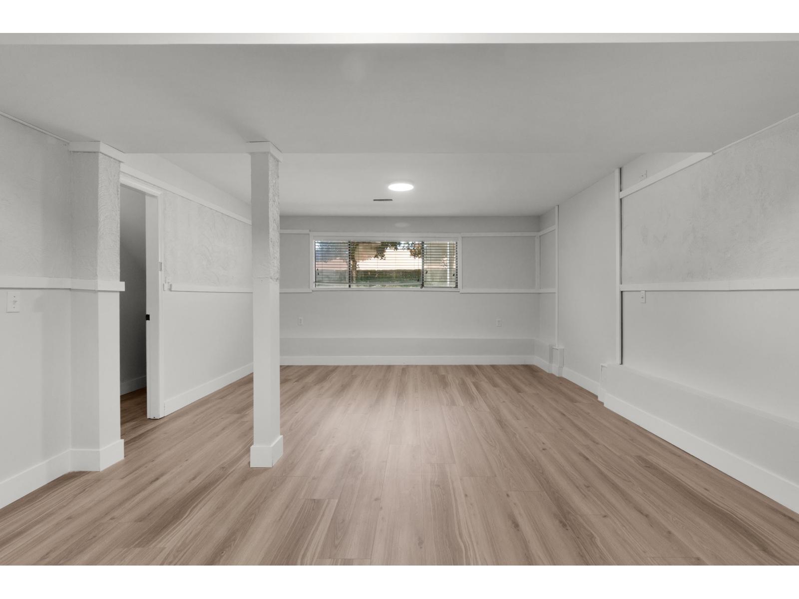 8852 Charles Street Property Photo 22