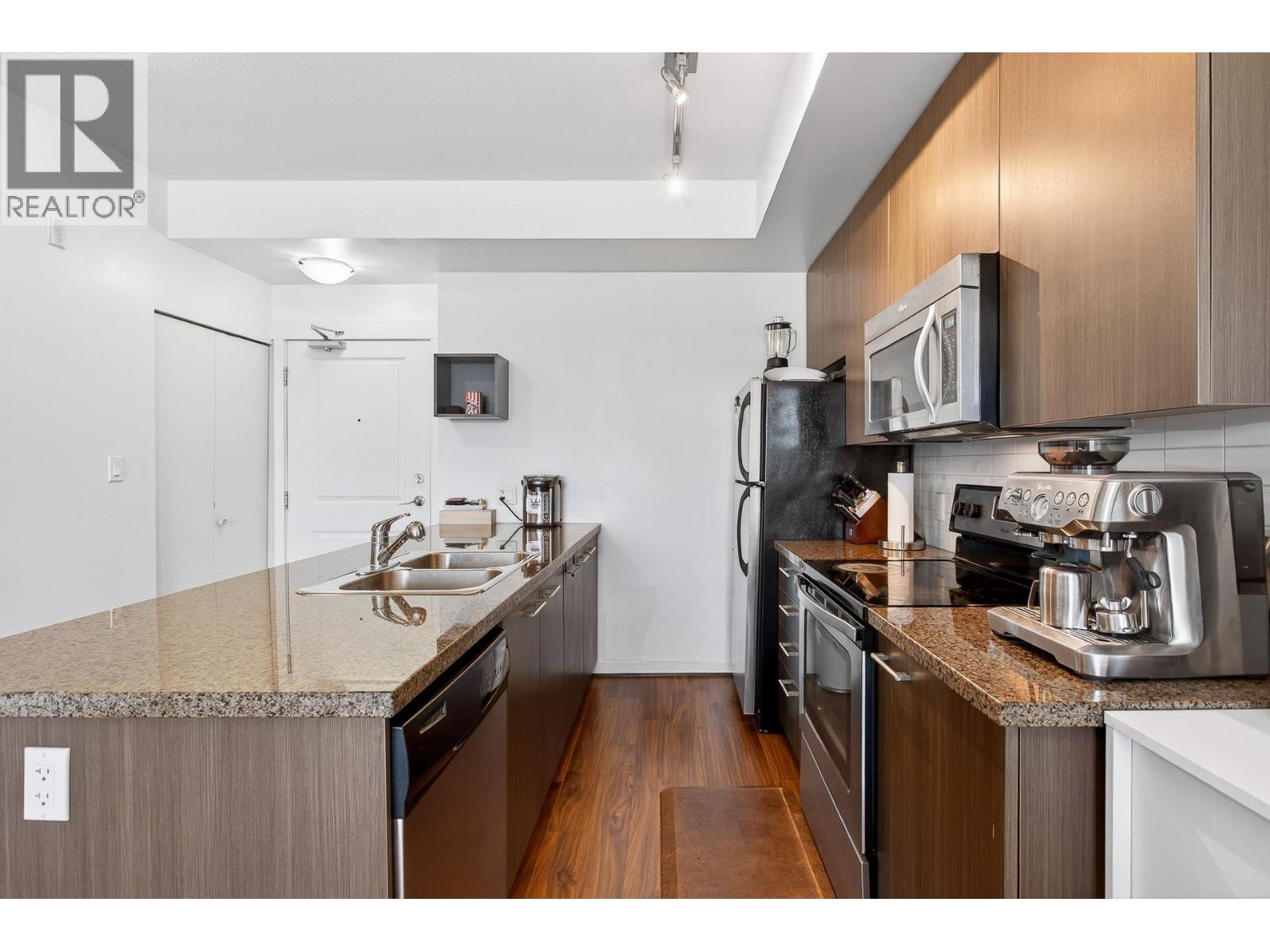 562 4099 Stolberg Street Property Photo 13