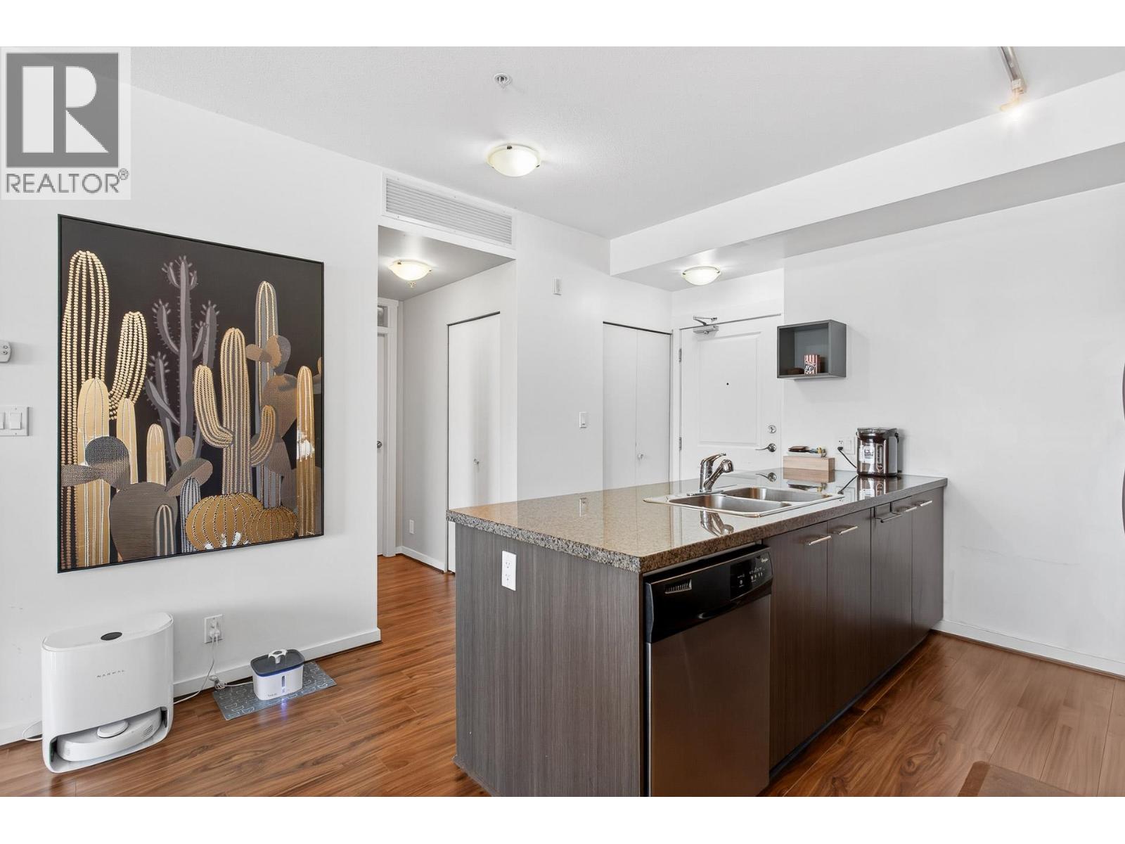 562 4099 Stolberg Street Property Photo 16