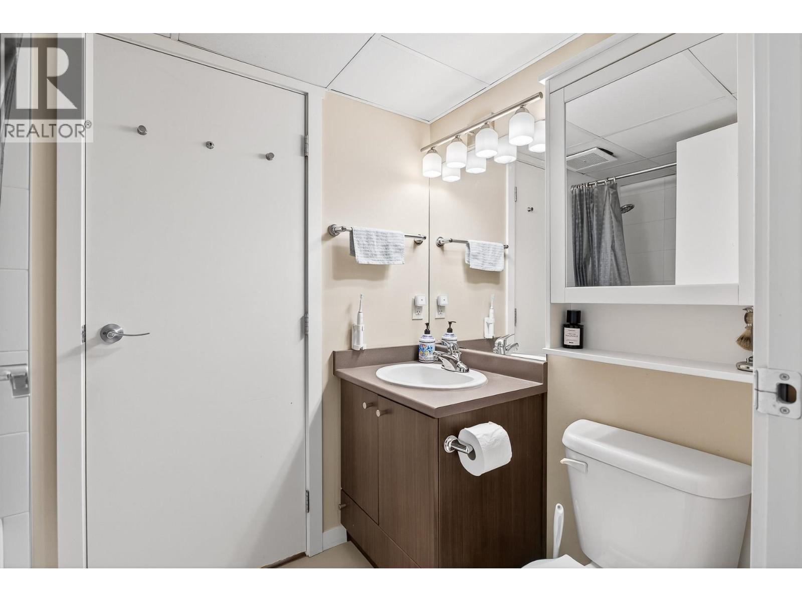 562 4099 Stolberg Street Property Photo 21