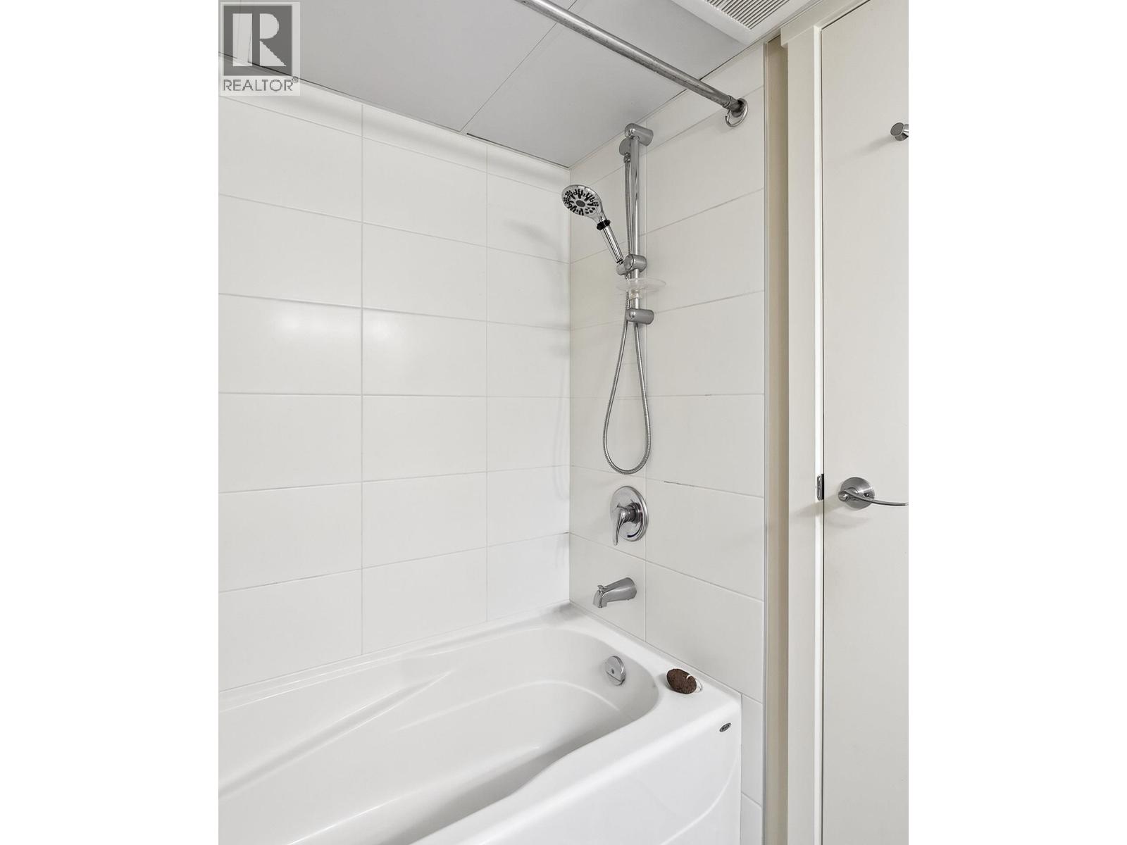 562 4099 Stolberg Street Property Photo 22