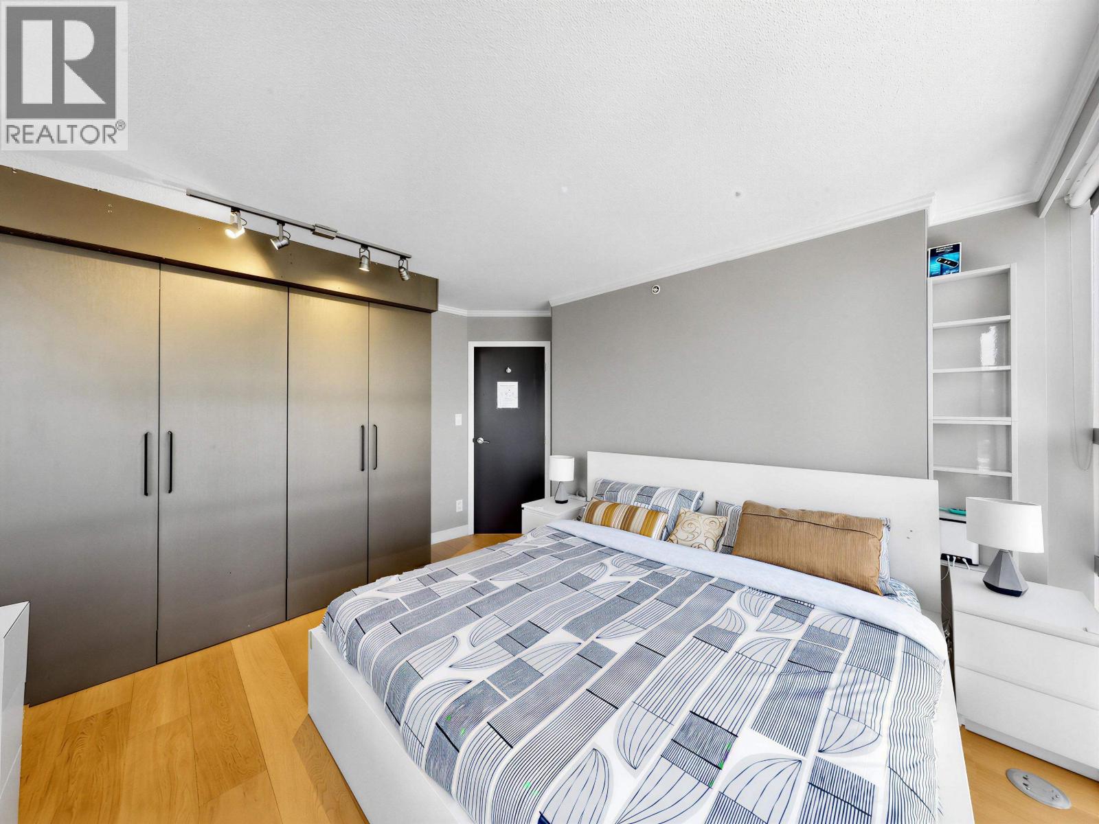 708 1050 Burrard Street Property Photo 9
