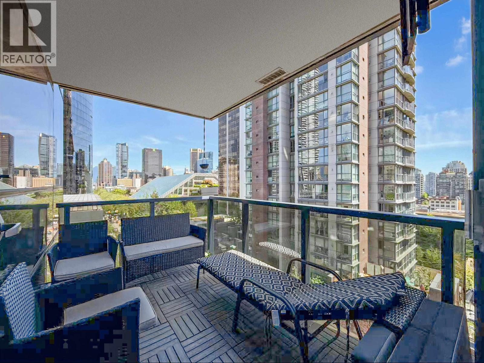 708 1050 Burrard Street Property Photo 14