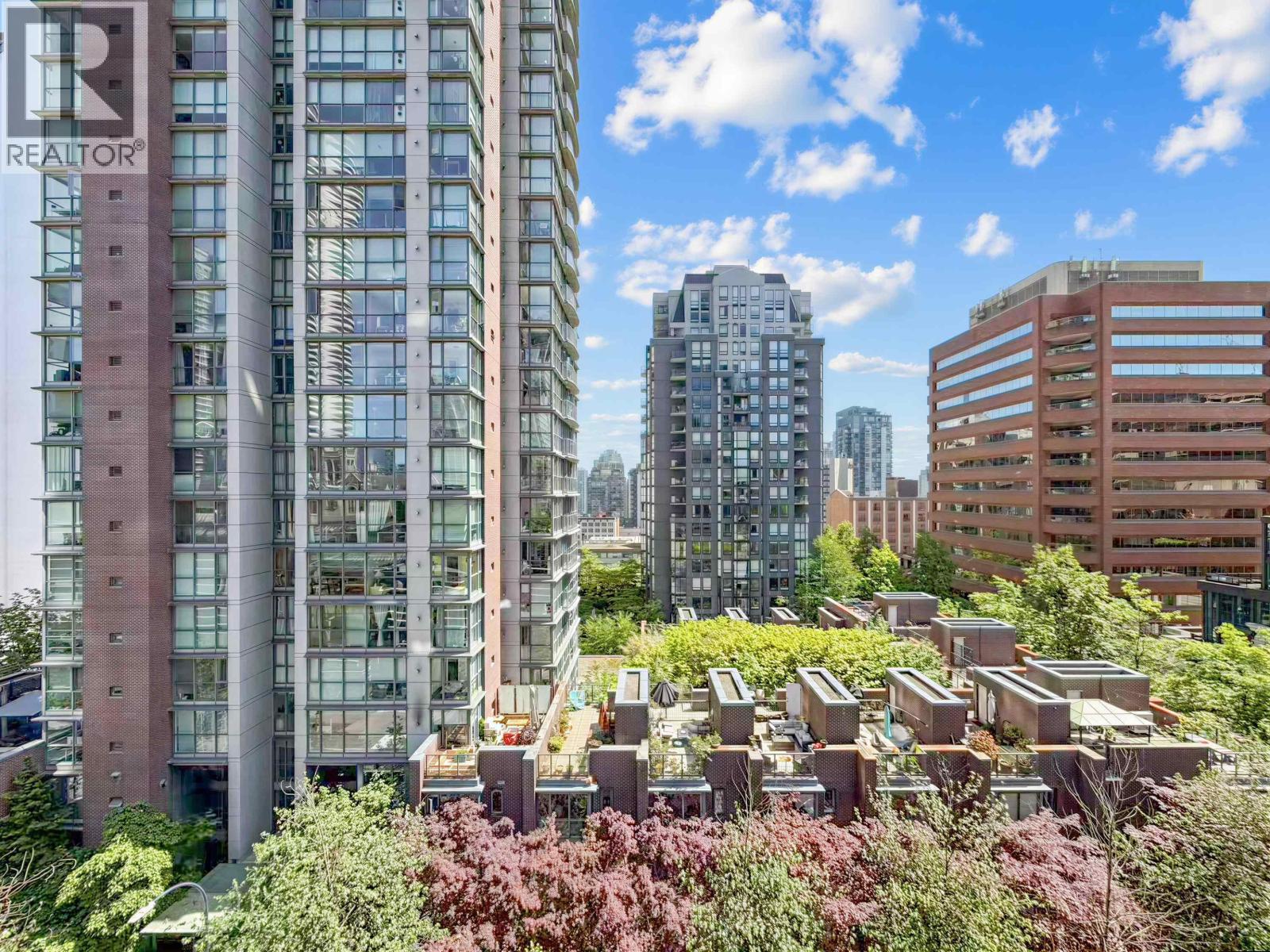 708 1050 Burrard Street Property Photo 18