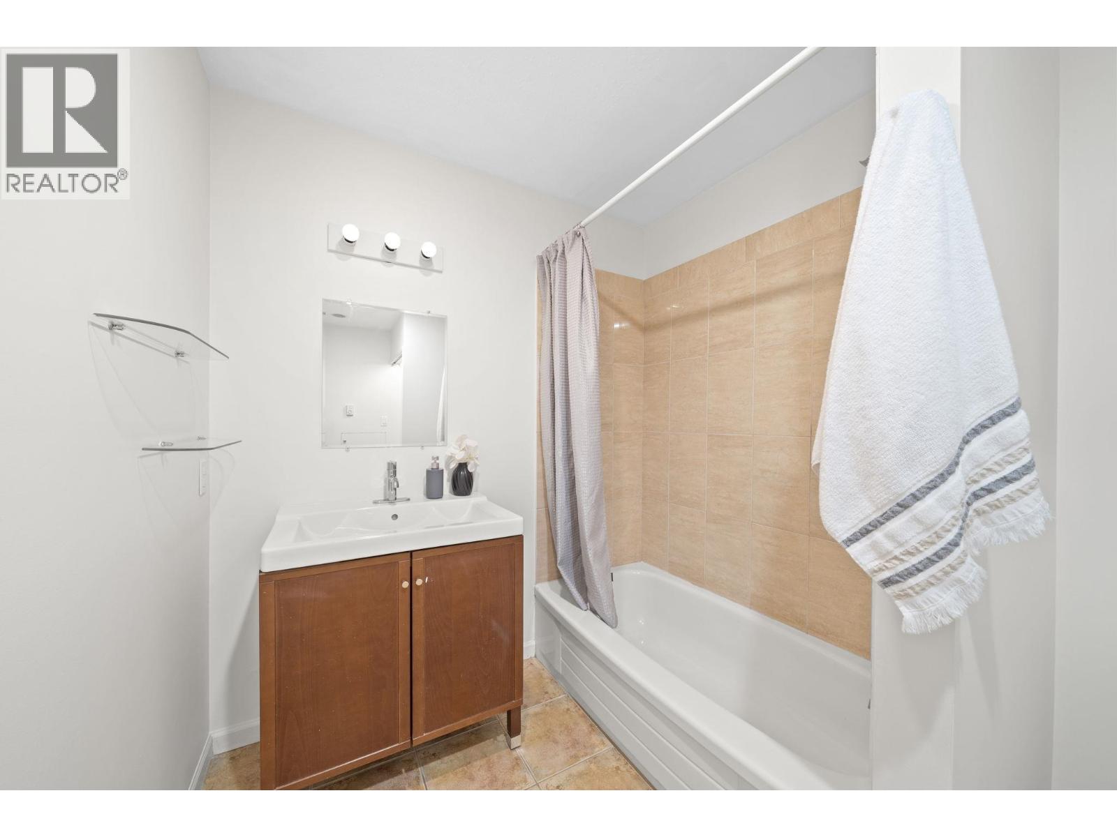 4896 47a Avenue Property Photo 20