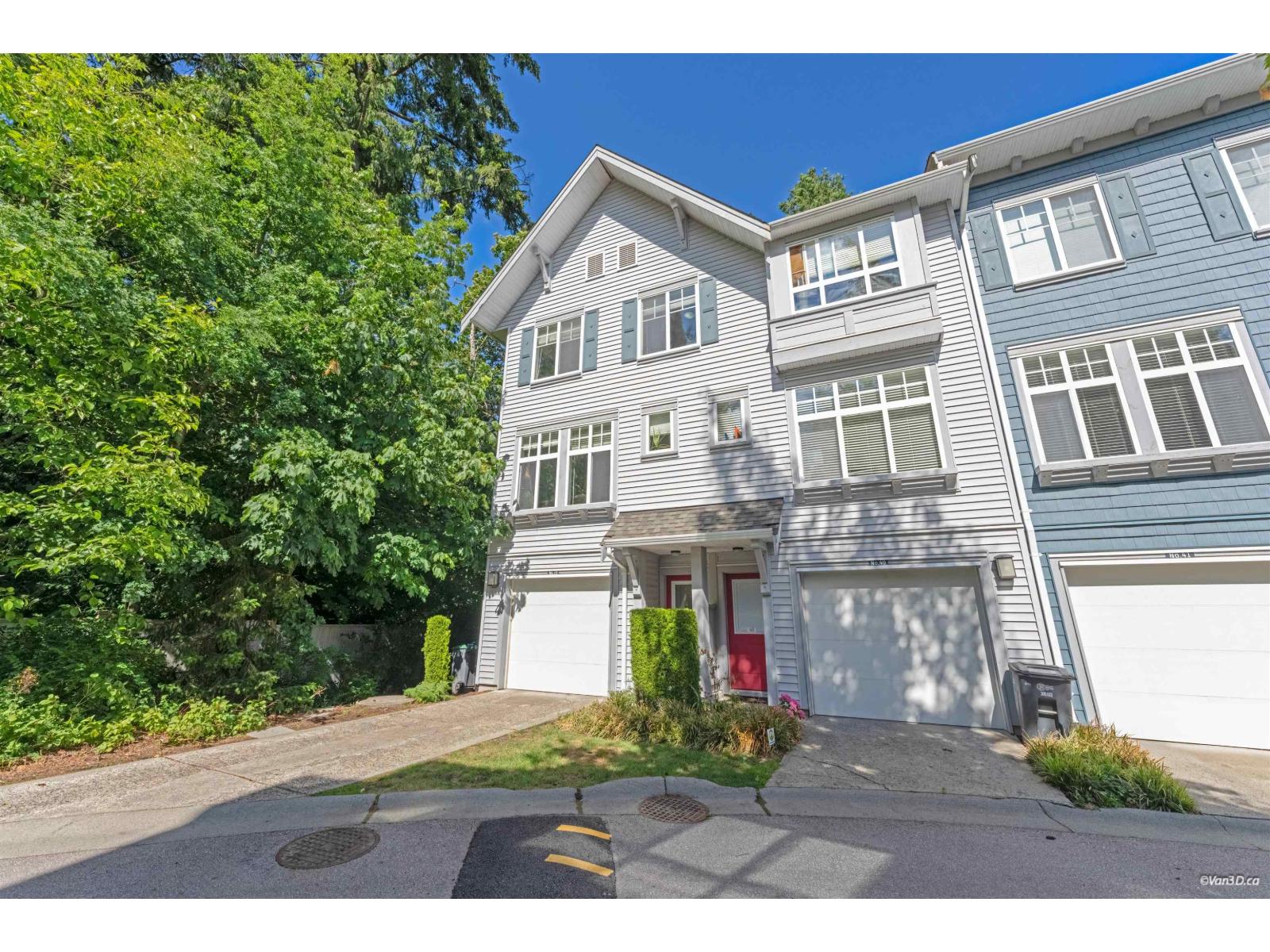39 5858 142 Street Property Photo 2