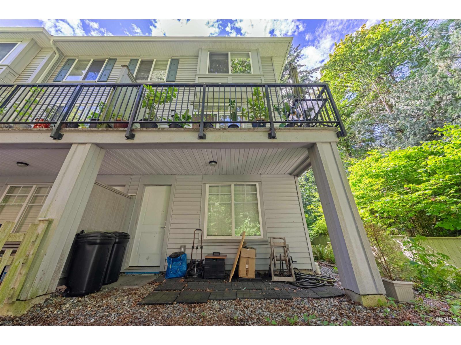 39 5858 142 Street Property Photo 17