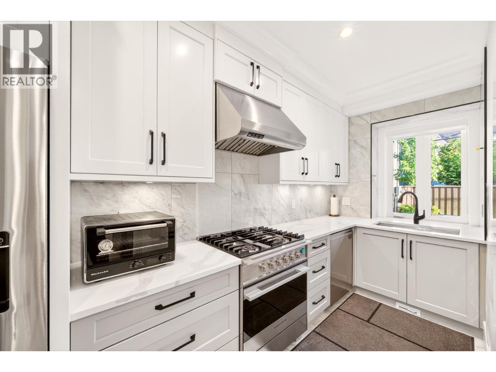 3780 Blundell Road Property Photo 10