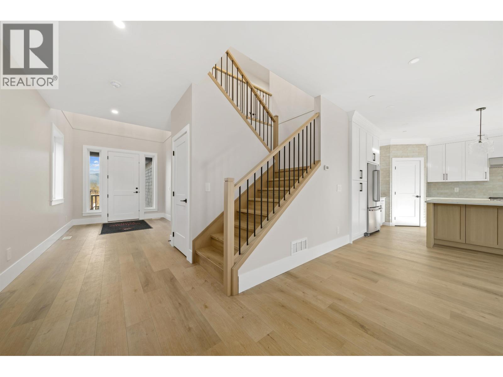 13544 Birdtail Drive Property Photo 3