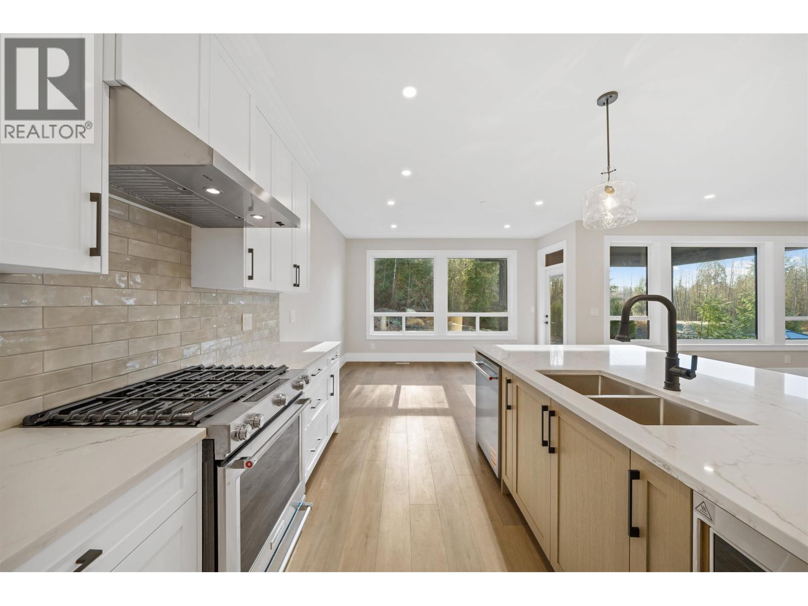 13544 Birdtail Drive Property Photo 10