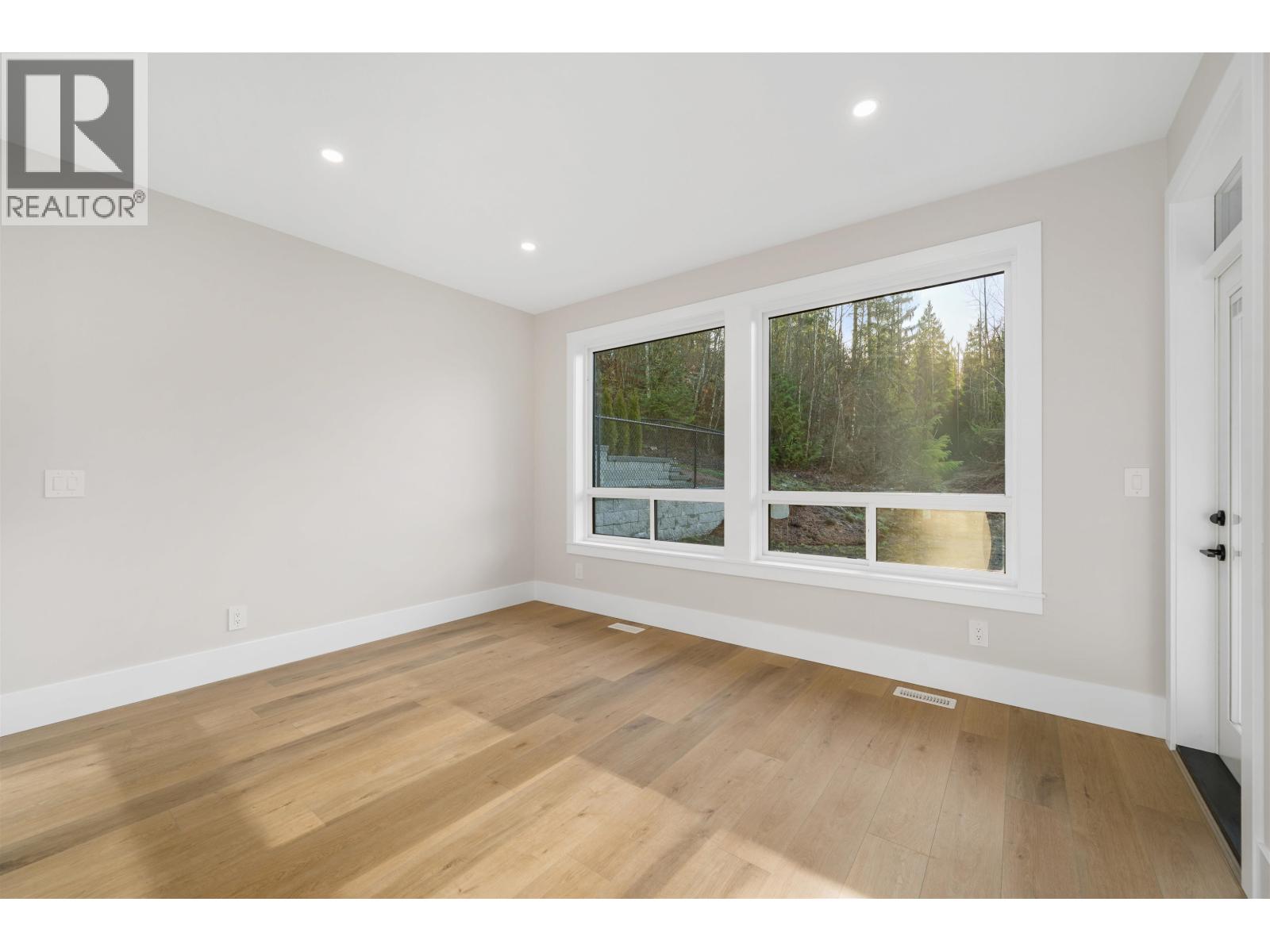 13544 Birdtail Drive Property Photo 13
