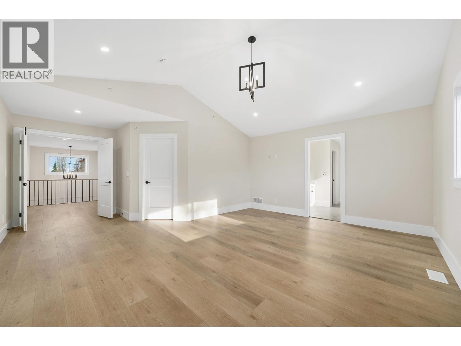 13544 Birdtail Drive Property Photo 17