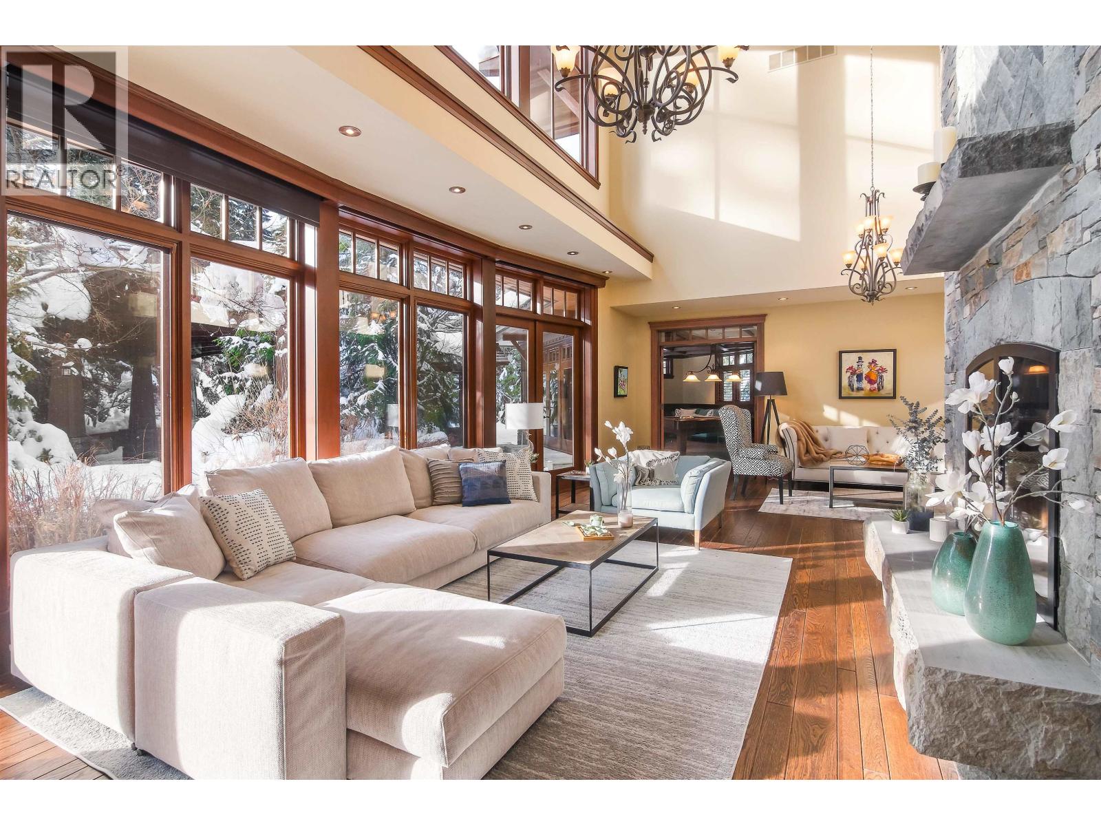 6693 Tapley Place Property Photo 10