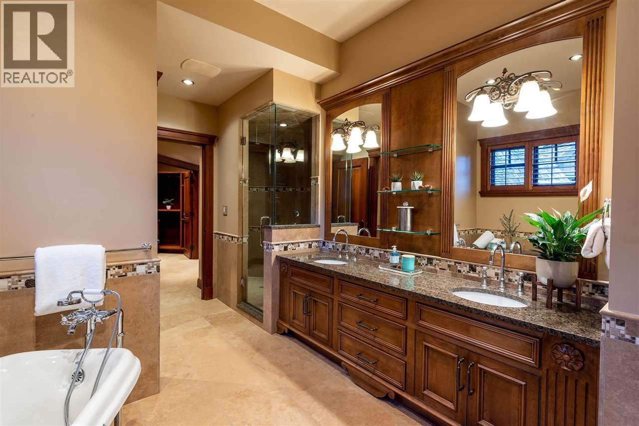 6693 Tapley Place Property Photo 28