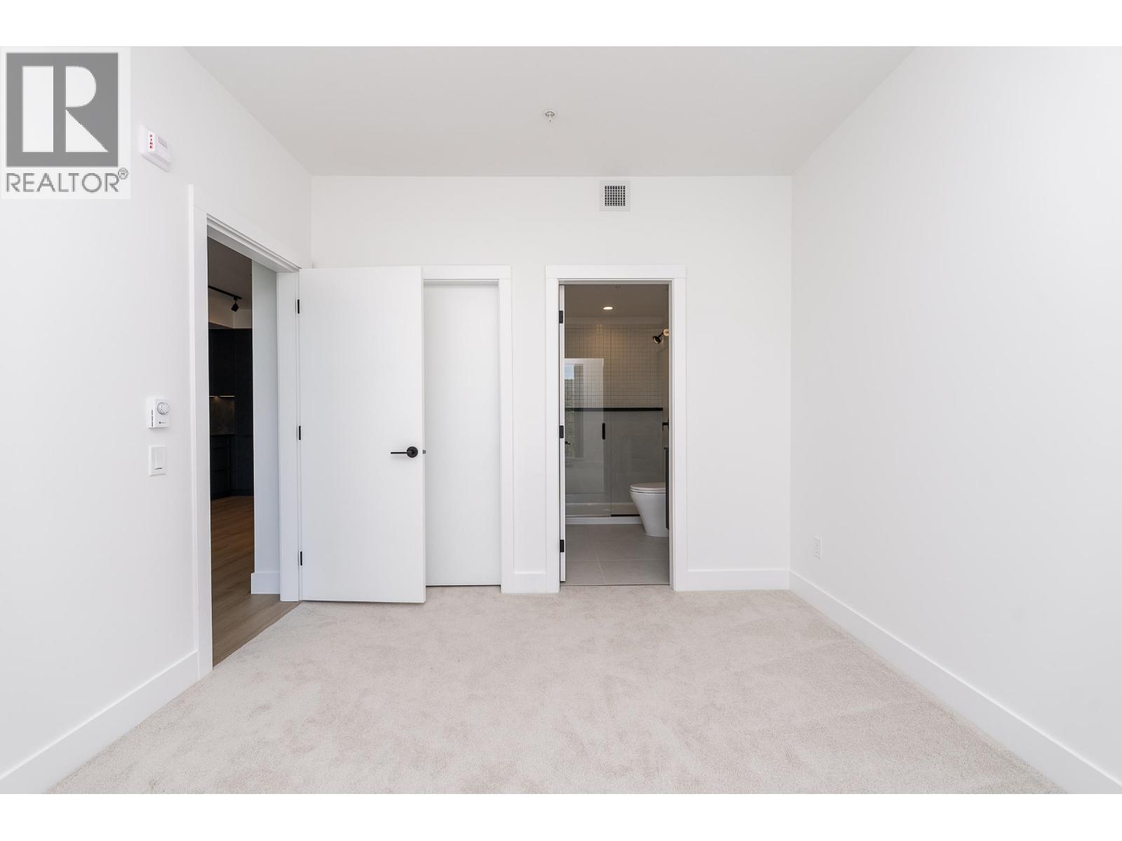614 3075 Murray Street Property Photo 12