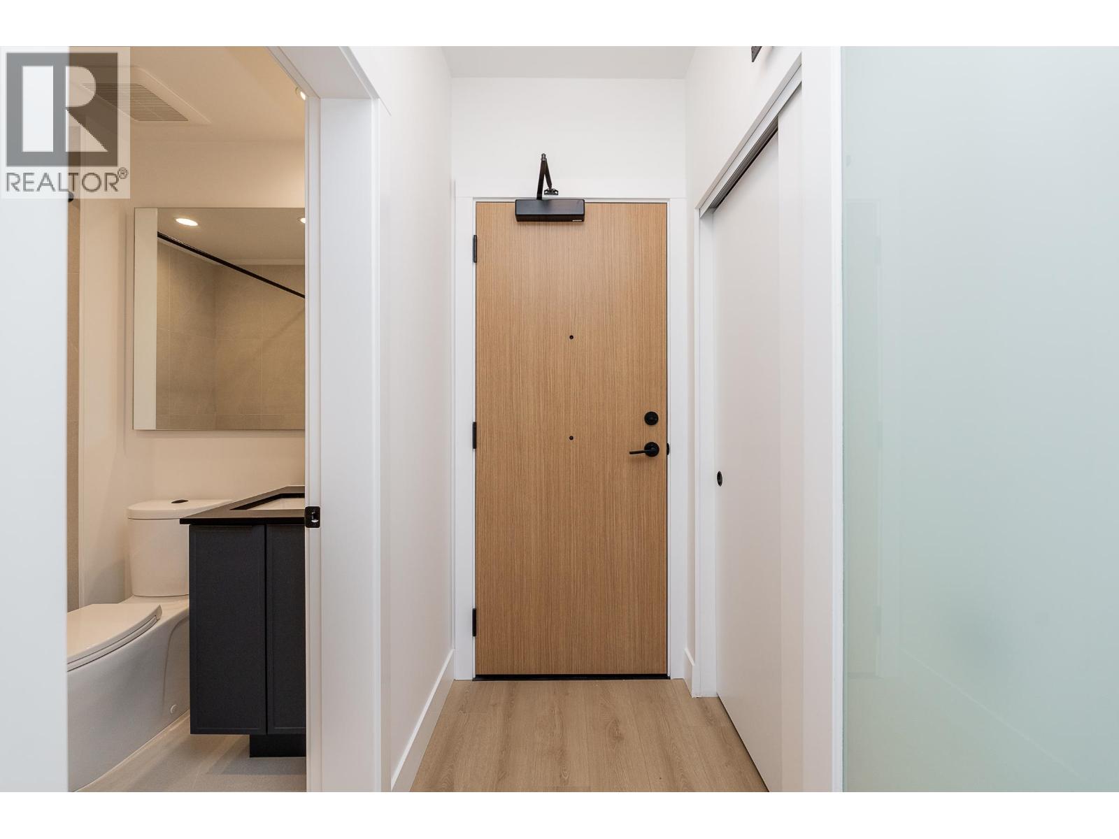 614 3075 Murray Street Property Photo 16