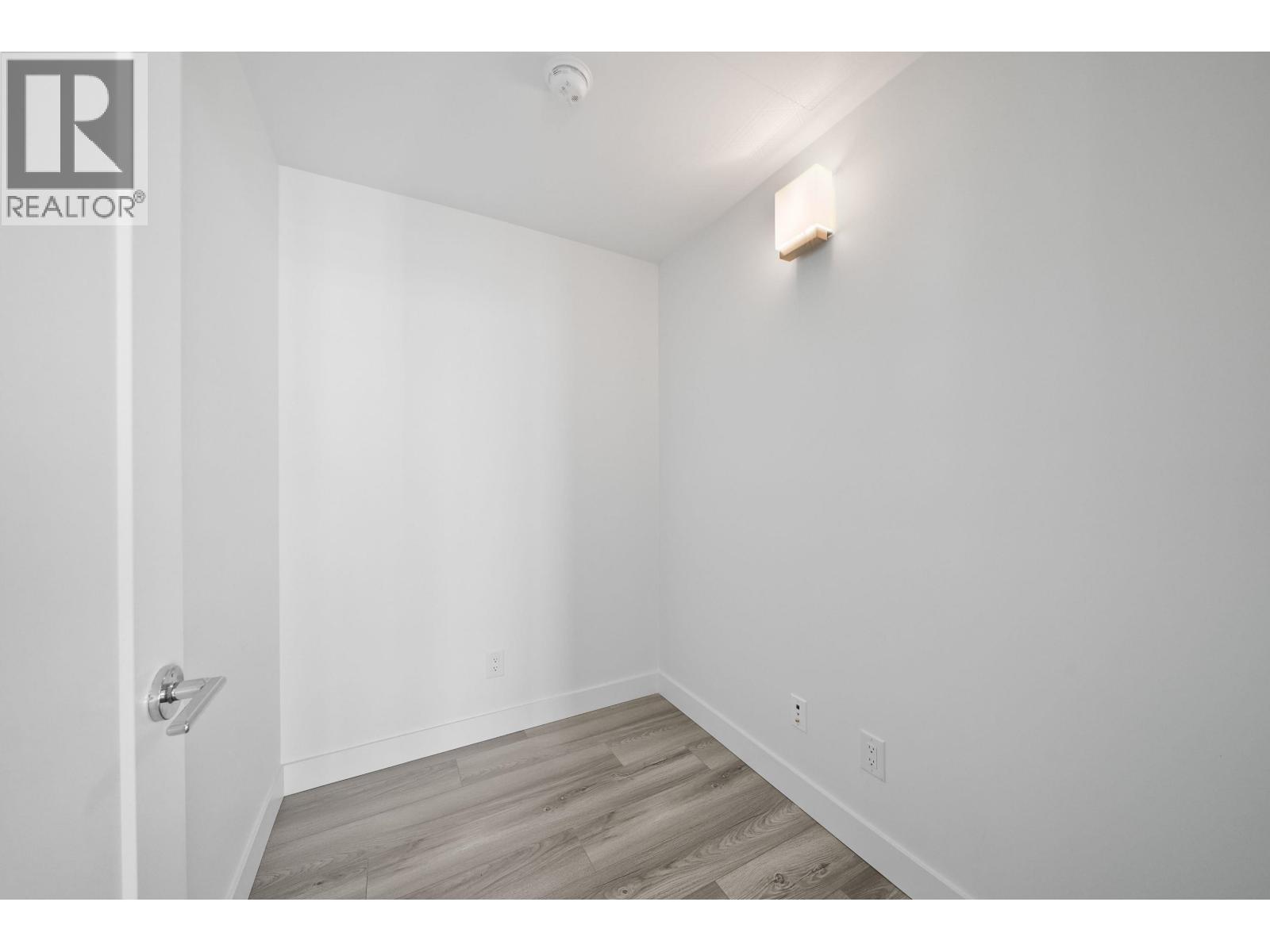 2801 2381 Beta Avenue Property Photo 17