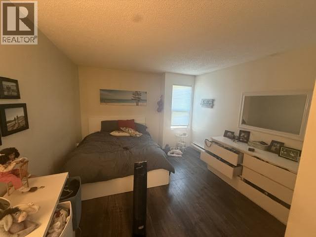310 9867 Manchester Drive Property Photo 2