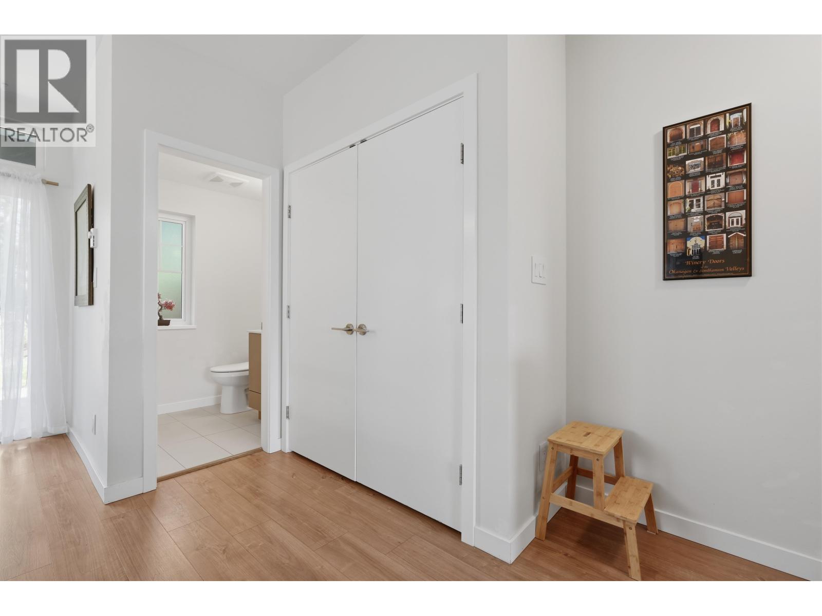 5906 Beachgate Lane Property Photo 16
