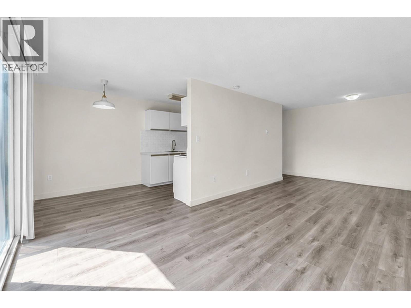 349 8111 Ryan Road Property Photo 16