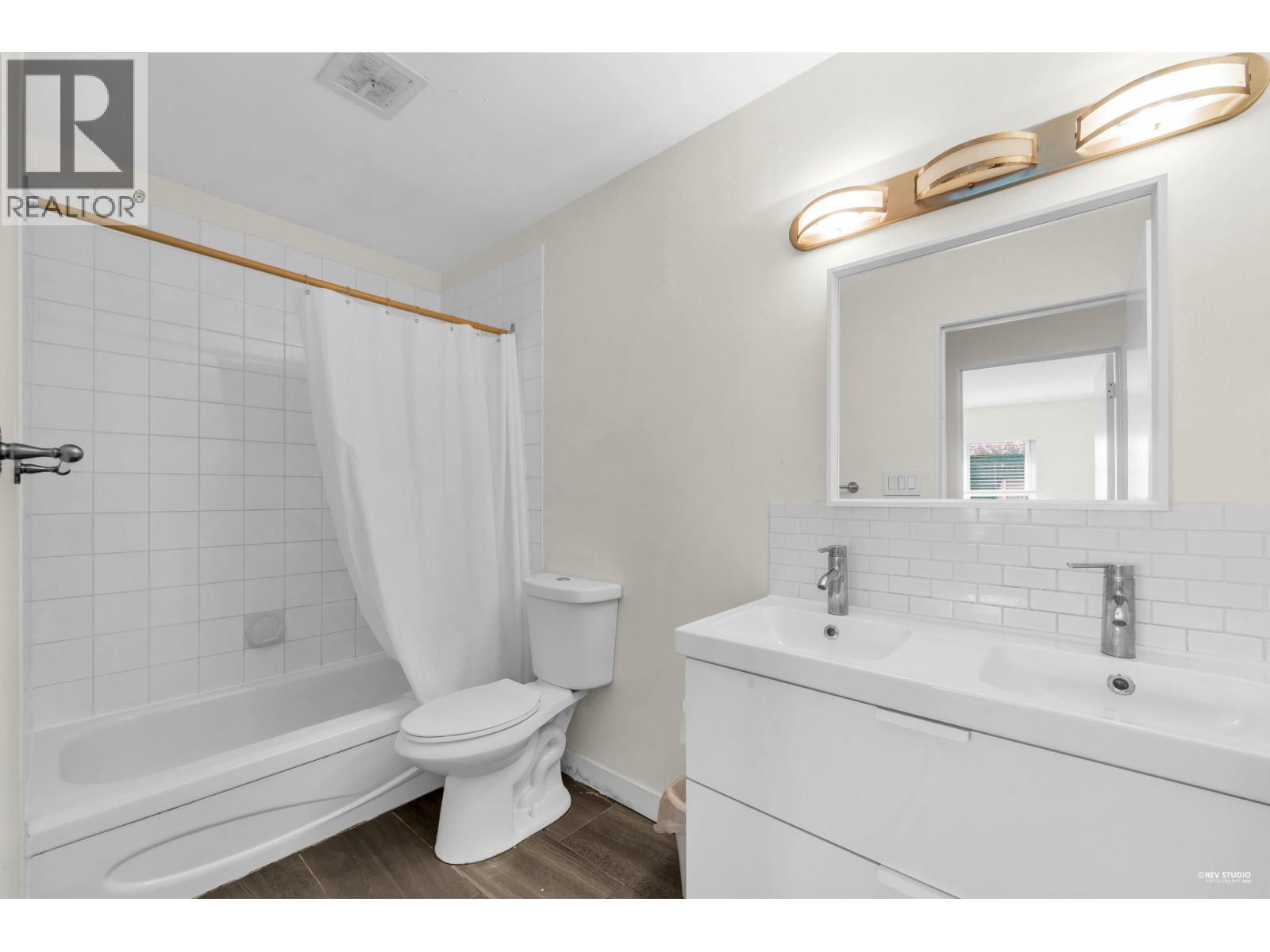349 8111 Ryan Road Property Photo 20