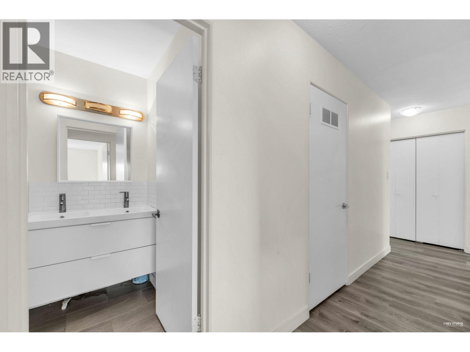 349 8111 Ryan Road Property Photo 21