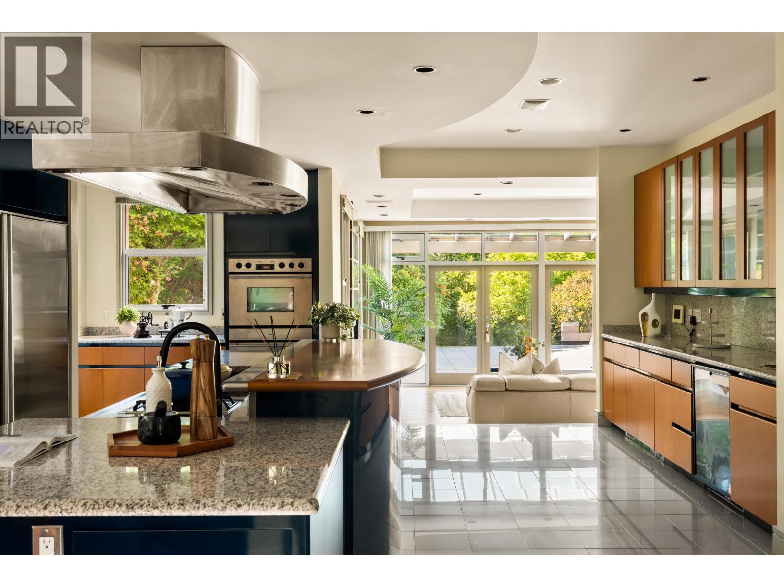 1575 Acadia Road Property Photo 12